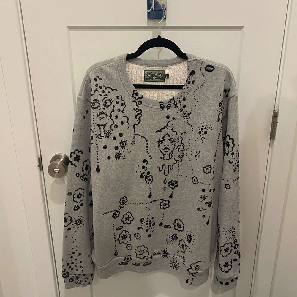 DENIM TEARS
Irak Crewneck Sweatshirt
Grey, XXL, excellent condition, worn twice
